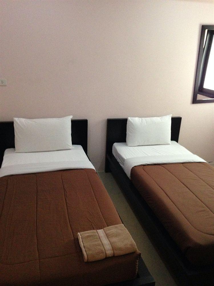 A And A Guesthouse Bangkok Buitenkant foto