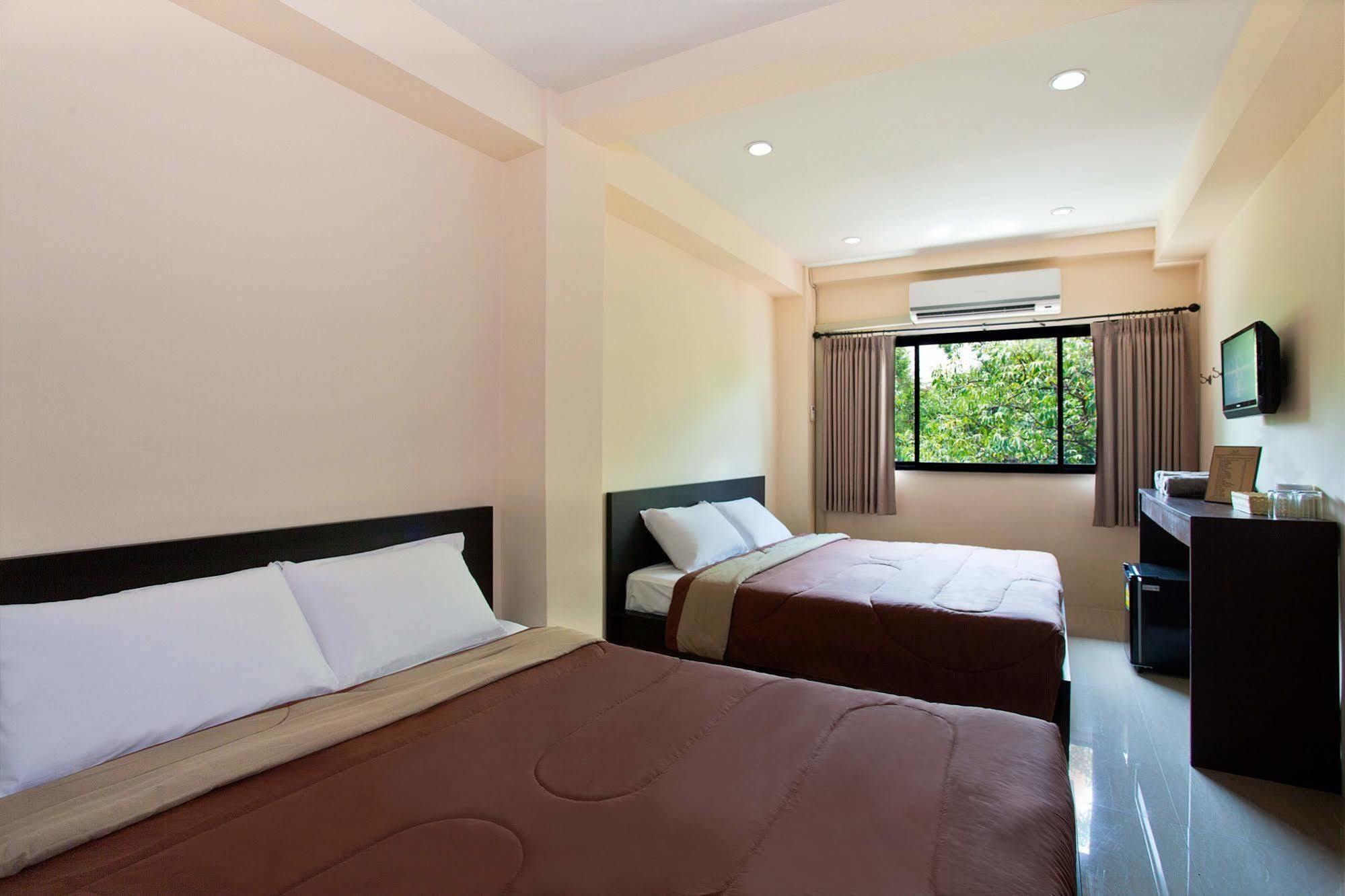 A And A Guesthouse Bangkok Buitenkant foto